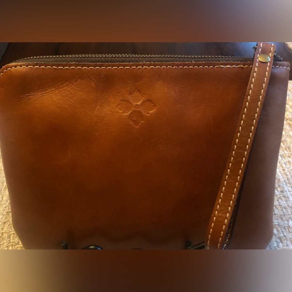 Patricia Nash Cassini Wristlet